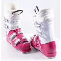 Chaussures Ski Enfant/junior LANGE STARLET RSJ 60, 2019, WHITE/pink ( En PARFAIT état ) 16 Chaussures Ski Enfant/junior LANGE STARLET RSJ 60, 2019, WHITE/pink ( En PARFAIT état ) – Image 14