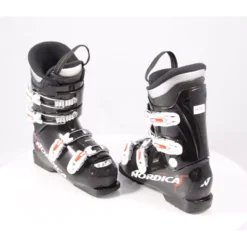 Chaussures Ski Enfant/junior NORDICA DOBERMANN GP TJ 2019, BLACK/white, Macro ( En PARFAIT état ) -Atomic Shop Soldes chaussures ski enfant junior nordica dobermann gp tj 2019 black white macro en parfait etat.jpg 4