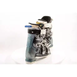 Chaussures Ski Femme ATOMIC HAWX R90 W, ATOMIC Silver T1, 3M THINSULATE, MEMORY Fit, BLACK/blue ( En PARFAIT état ) 17 Chaussures Ski Femme ATOMIC HAWX R90 W, ATOMIC Silver T1, 3M THINSULATE, MEMORY Fit, BLACK/blue ( En PARFAIT état ) -Atomic Shop Soldes chaussures ski femme atomic hawx r90 w atomic silver t1 3m thinsulate memory fit black blue en parfait etat.jpg 3