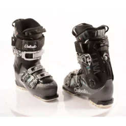Chaussures Ski Femme DALBELLO LUNA SPORT 60 Ltd, Soft/hard, Micro, Macro ( En PARFAIT état ) -Atomic Shop Soldes chaussures ski femme dalbello luna sport 60 ltd soft hard micro macro en parfait etat.jpg 3