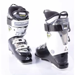 Chaussures Ski Femme FISCHER MY STYLE XTR 8, BLACK/white, SOMATEC, Sanitized, Micro, Macro ( En PARFAIT état ) -Atomic Shop Soldes chaussures ski femme fischer my style xtr 8 black white somatec sanitized micro macro en parfait etat.jpg 3