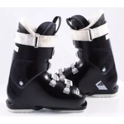 Chaussures Ski Femme LANGE RX 80 W L. V., Polyurethane, Dual Core, 3M Thinsulate, BLACK/white ( En PARFAIT état ) 21 Chaussures Ski Femme LANGE RX 80 W L. V., Polyurethane, Dual Core, 3M Thinsulate, BLACK/white ( En PARFAIT état ) -Atomic Shop Soldes chaussures ski femme lange rx 80 w l v polyurethane dual core 3m thinsulate black white en parfait etat.jpg 5