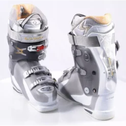 Chaussures Ski Femme LOWA XC 7, SKI/WALK Mode, AIR Pump, Canting Adjust, EXTREM Comfort ( En PARFAIT état ) 20 Chaussures Ski Femme LOWA XC 7, SKI/WALK Mode, AIR Pump, Canting Adjust, EXTREM Comfort ( En PARFAIT état ) -Atomic Shop Soldes chaussures ski femme lowa xc 7 ski walk mode air pump canting adjust extrem comfort en parfait etat.jpg 4