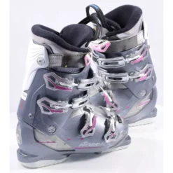 Chaussures Ski Femme NORDICA CRUISE S 75 W, Adjustable Cuff Profile, Comfort Fit, Micro, Grey -Atomic Shop Soldes chaussures ski femme nordica cruise s 75 w adjustable cuff profile comfort fit micro grey.jpg 2