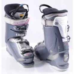 Chaussures Ski Femme NORDICA CRUISE S 75 W, Adjustable Cuff Profile, Comfort Fit, Micro, Grey -Atomic Shop Soldes chaussures ski femme nordica cruise s 75 w adjustable cuff profile comfort fit micro grey.jpg 4