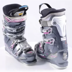 Chaussures Ski Femme NORDICA CRUISE S 75 W, Adjustable Cuff Profile, Comfort Fit, Micro, Grey -Atomic Shop Soldes chaussures ski femme nordica cruise s 75 w adjustable cuff profile comfort fit micro grey.jpg 6