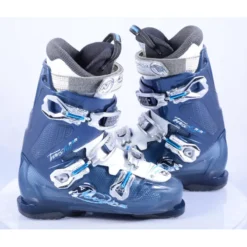 Chaussures Ski Femme NORDICA TRANSFIRE R3R W, Blue/white, Antibacterial, Comfort Fit, Canting ( En PARFAIT état ) -Atomic Shop Soldes chaussures ski femme nordica transfire r3r w blue white antibacterial comfort fit canting en parfait etat.jpg 1