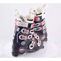 Chaussures Ski Femme TECNICA MACH1 105 MV, Purple, CUSTOM Adaptive Shape, QUADRA Tech, ULTRA Fit PRO, Micro, Macro, Canting -Atomic Shop Soldes chaussures ski femme tecnica mach1 105 mv purple custom adaptive shape quadra tech ultra fit pro micro macro canting.jpg 2