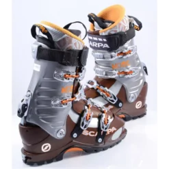 Chaussures Ski Randonnée SCARPA MOBE, SKI/WALK, TLT, Vibram, Intuition, Canting, Micro, Brown/grey -Atomic Shop Soldes chaussures ski randonnee scarpa mobe ski walk tlt vibram intuition canting micro brown grey.jpg 2