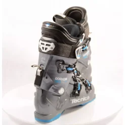 Chaussures Ski TECNICA COCHISE 90 HV Rt, Grey/blue, QUADRA ULTRA FIT, QUICK Instep MAX, SKI/WALK, Micro, Macro ( En PARFAIT état ) 14 Chaussures Ski TECNICA COCHISE 90 HV Rt, Grey/blue, QUADRA ULTRA FIT, QUICK Instep MAX, SKI/WALK, Micro, Macro ( En PARFAIT état ) -Atomic Shop Soldes chaussures ski tecnica cochise 90 hv rt grey blue quadra ultra fit quick instep max ski walk micro macro en parfait etat.jpg 2