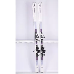 Skis ATOMIC SAVOR 5 WHITE 2020, Woodcore, Grip Walk + Atomic FT 10 ( En PARFAIT état ) -Atomic Shop Soldes skis atomic savor 5 white 2020 woodcore grip walk atomic ft 10 en parfait etat.jpg 2