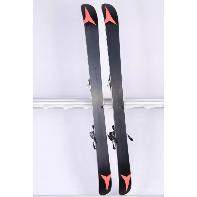 Skis Enfant/junior ATOMIC PUNX BIKE, Freestyle, Woodcore, Black/red, TWINTIP + Atomic Ezytrak 5 ( Utilisé UNE FOIS ) 6 Skis Enfant/junior ATOMIC PUNX BIKE, Freestyle, Woodcore, Black/red, TWINTIP + Atomic Ezytrak 5 ( Utilisé UNE FOIS ) – Image 4