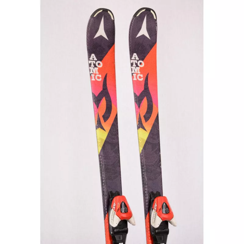 Skis Enfant/junior ATOMIC REDSTER Jr. Marcel Hirscher, Handmade + Atomic XTE 045 3 Skis Enfant/junior ATOMIC REDSTER Jr. Marcel Hirscher, Handmade + Atomic XTE 045