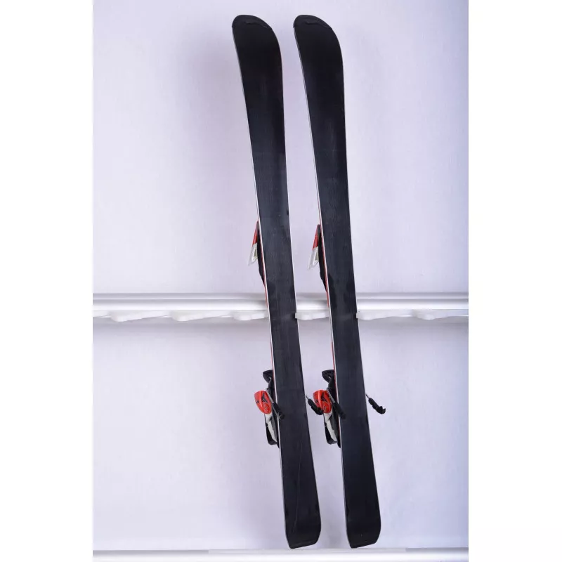 Skis Enfant/junior ATOMIC REDSTER XT Bend-X, RED, Race Rocker + Atomic XTE 7 ( En PARFAIT état ) 6 Skis Enfant/junior ATOMIC REDSTER XT Bend-X, RED, Race Rocker + Atomic XTE 7 ( En PARFAIT état ) – Image 4