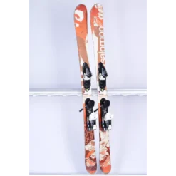 Skis Enfant/junior SALOMON SHOGUN JR, Full WOODCORE, Bamboo Layer, FREESTYLE, TWINTIP + Salomon L7 12 Skis Enfant/junior SALOMON SHOGUN JR, Full WOODCORE, Bamboo Layer, FREESTYLE, TWINTIP + Salomon L7 -Atomic Shop Soldes skis enfant junior salomon shogun jr full woodcore bamboo layer freestyle twintip salomon l7.jpg 2