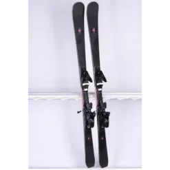 Skis Femme AK SKI PISTE PINK 2021, Woodcore, ELASTAC, Titan, SWISS Handmade + AK 12 ( En PARFAIT état ) -Atomic Shop Soldes skis femme ak ski piste pink 2021 woodcore elastac titan swiss handmade ak 12 en parfait etat.jpg 1