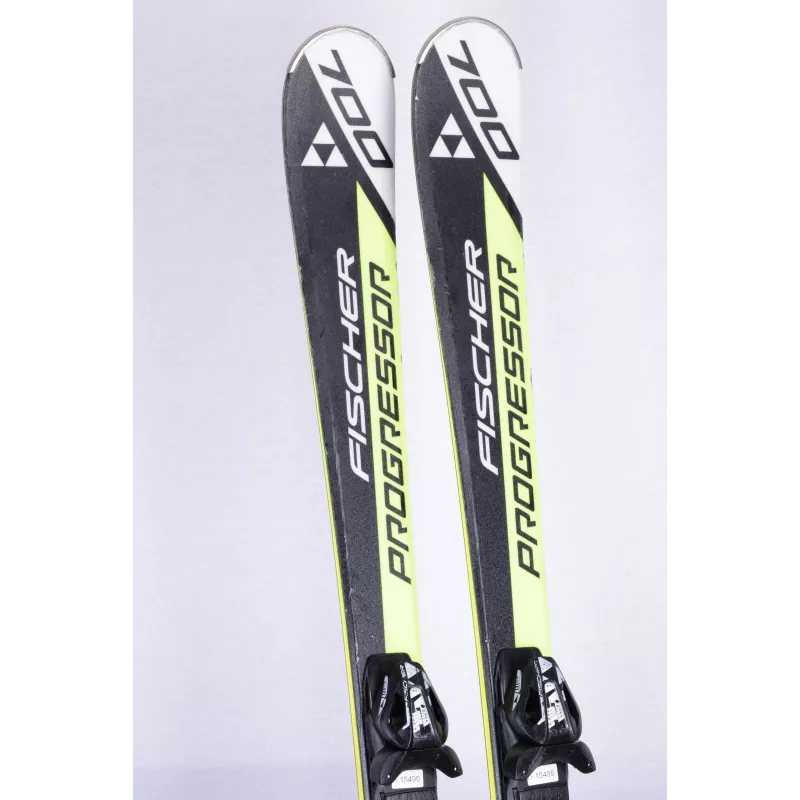 Skis FISCHER PROGRESSOR 700 + Fischer RS10 3 Skis FISCHER PROGRESSOR 700 + Fischer RS10