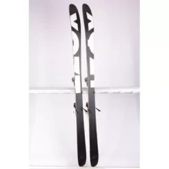 Skis Freeride Neufs XQZT FREETOUR 2019 HANDMADE LIMITED, CARBON, BAMBOO, VDS Tape + Marker Squire 11 ( NEUFS ) -Atomic Shop Soldes skis freeride neufs xqzt freetour 2019 handmade limited carbon bamboo vds tape marker squire 11 neufs.jpg 3