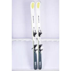 Skis KASTLE DX 85 2022, Grip Walk, Woodcore, Fast Grip Shovel, HOLLOWTECH 2.0 + Kastle K10 ( En PARFAIT état ) -Atomic Shop Soldes skis kastle dx 85 2022 grip walk woodcore fast grip shovel hollowtech 2 0 kastle k10 en parfait etat.jpg 2