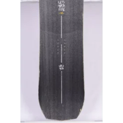 Snowboard SALOMON THE ULTIMATE RIDE, Freeride, All Mountain, Twin Tip, CAMBER -Atomic Shop Soldes snowboard salomon the ultimate ride freeride all mountain twin tip camber.jpg 2